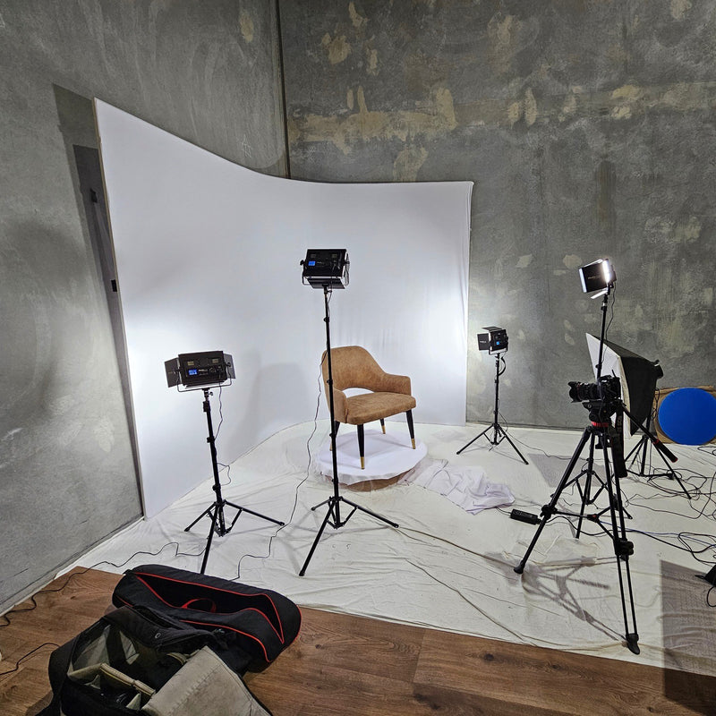 Easiframe White Background E-Commerce Product Photography Set-up with Four LED Lights